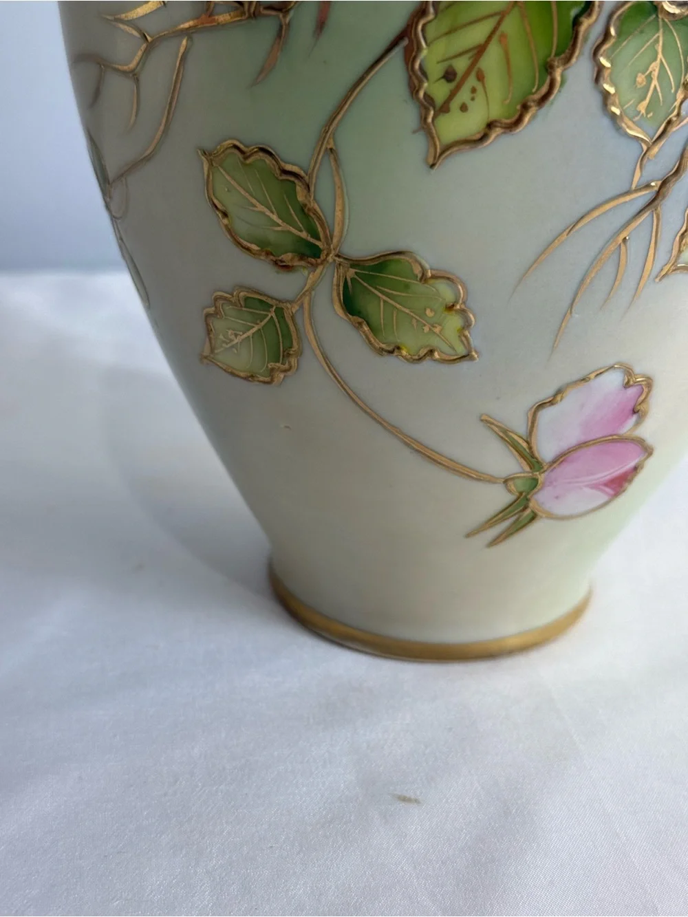 Vintage Vase Antique Hand Painted Nippon Floral Roses Gold Gilt Porcelain